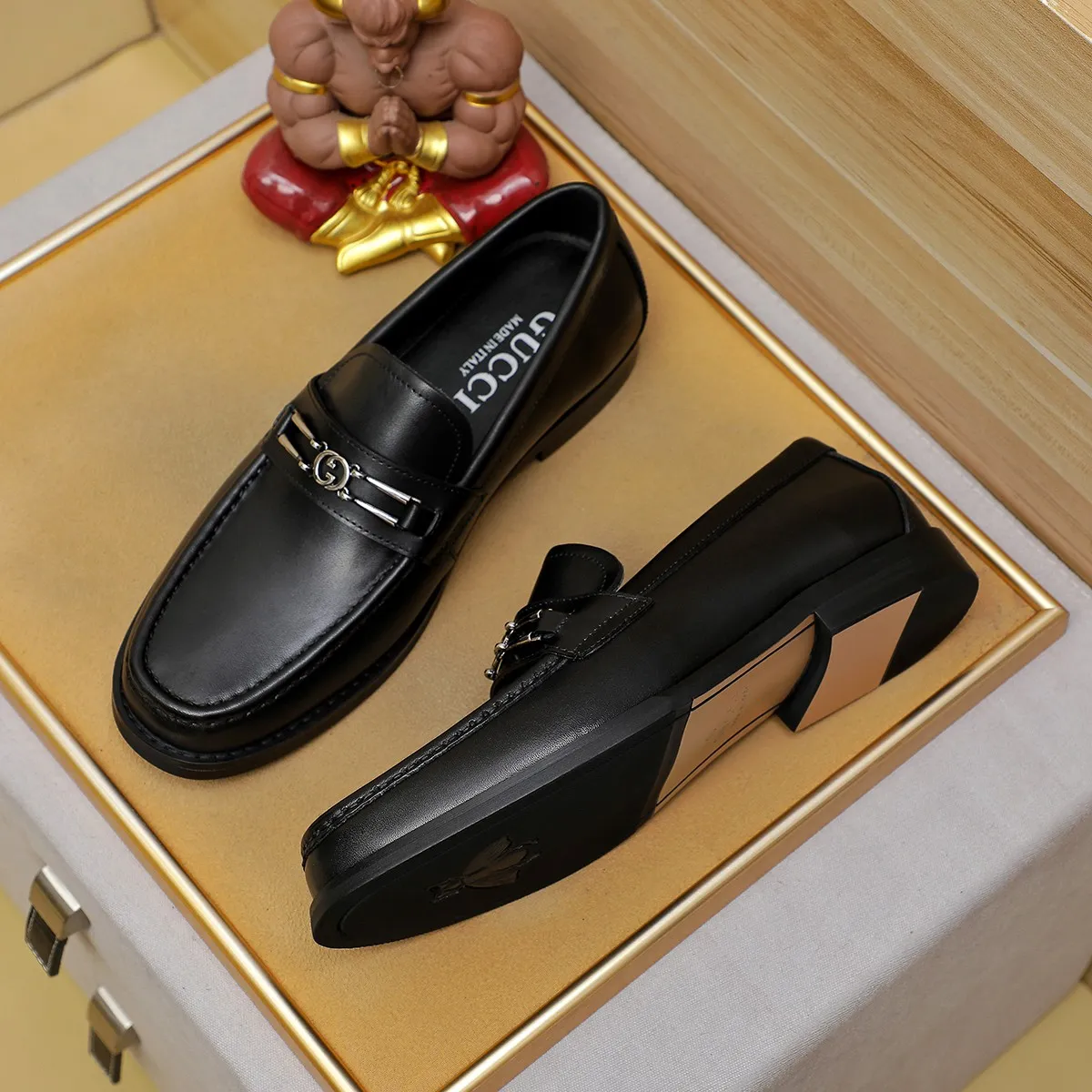 Men's men's shoes💰460💰💰Gucci official website men's business formal leather shoes updated💥Hong Kong counters synchronize new styles💥completely one-to-one replica shipment👍zero gap in counter quality 0⃣️made of imported cowhide on the outside+water-dyed🐂leather lining, color optional! Matching code 38-45